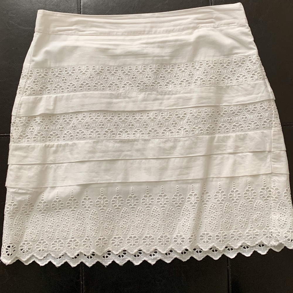 Gap broderie anglaise miniskirt, size S